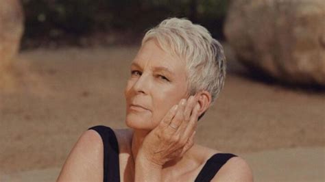 sexy jamie lee curtis|Jamie Lee Curtis, 63, Poses Nude and in a Bathing Suit in NYT。